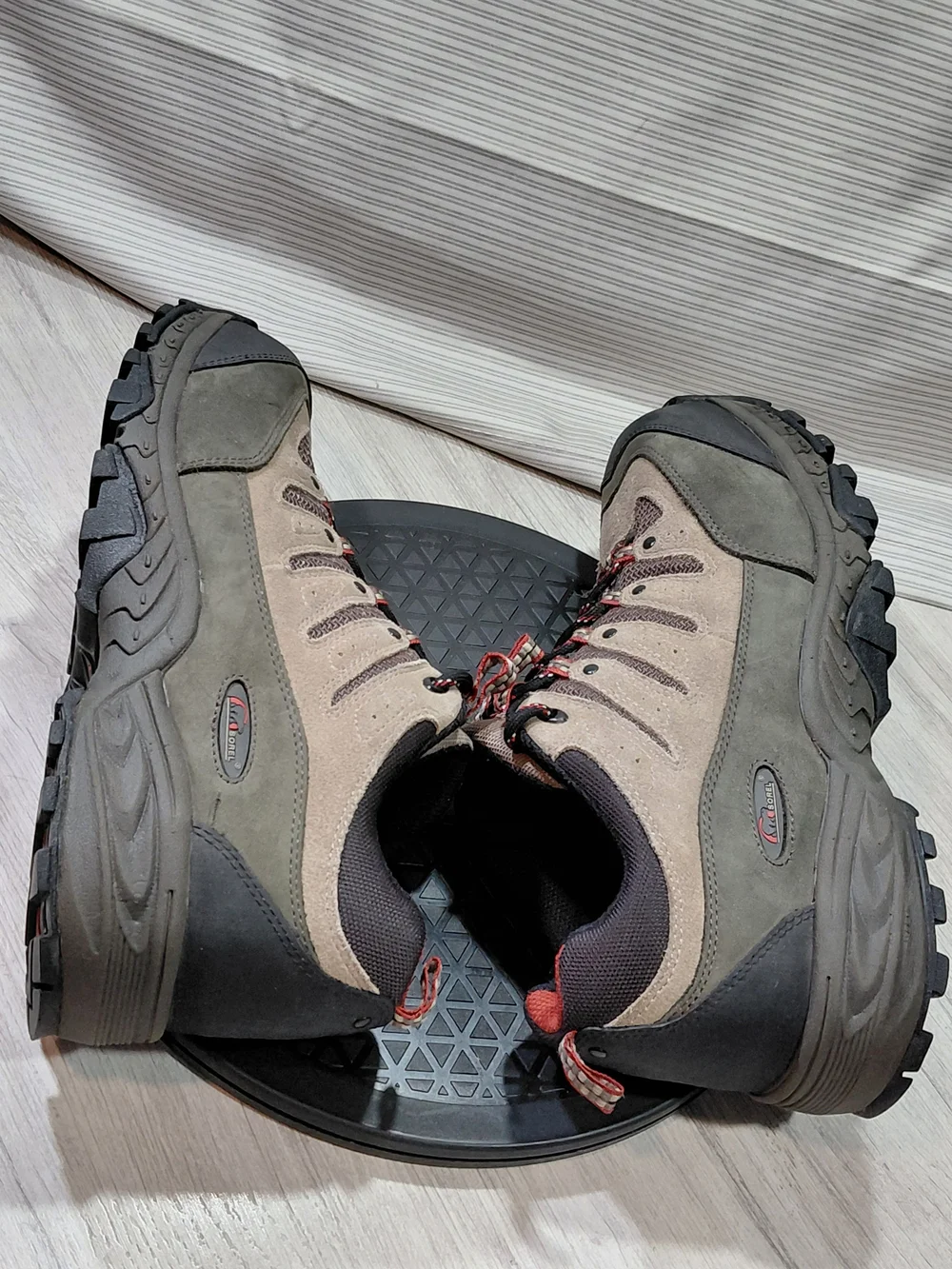 SOREL Mens Rough Cut Steel Toe Work Hiker Boots. Mesh & Leather Upper SIZE M11